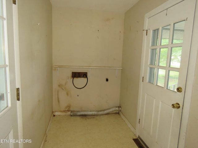 315 Dell Rd, Maryville, TN 37804