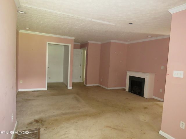 315 Dell Rd, Maryville, TN 37804