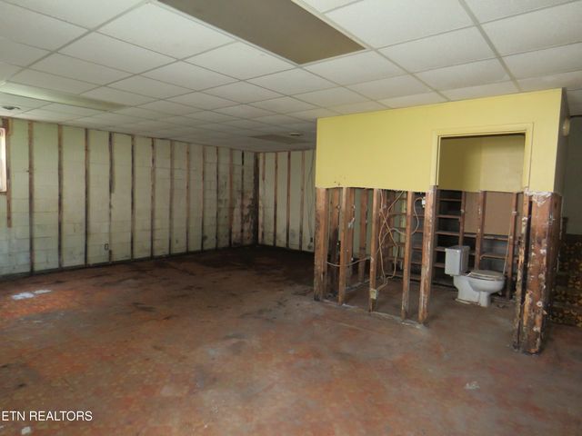 315 Dell Rd, Maryville, TN 37804