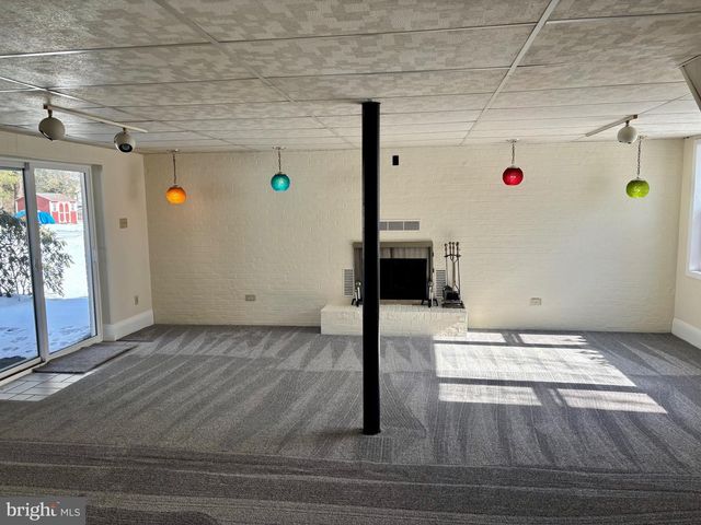 19 HEMLOCK DRIVE, Mechanicsburg, PA 17055