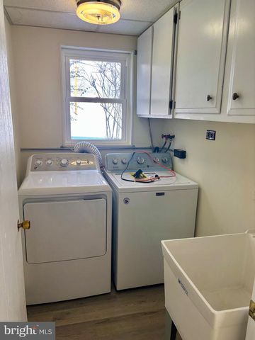 19 HEMLOCK DRIVE, Mechanicsburg, PA 17055