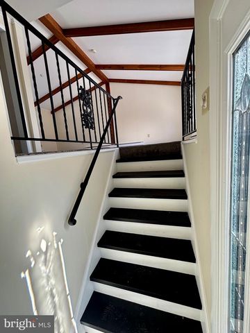 19 HEMLOCK DRIVE, Mechanicsburg, PA 17055