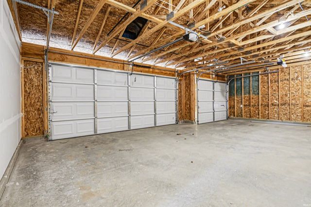 2187 Miami Trail, Huntington, IN 46750