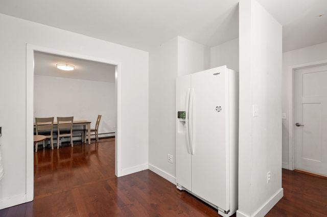 299-301 Bacon St, Natick, MA 01760