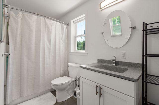 299-301 Bacon St, Natick, MA 01760