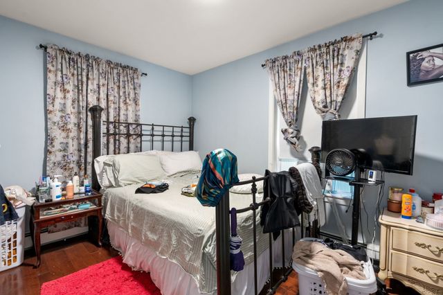 299-301 Bacon St, Natick, MA 01760