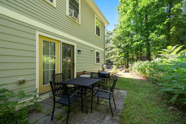 299-301 Bacon St, Natick, MA 01760