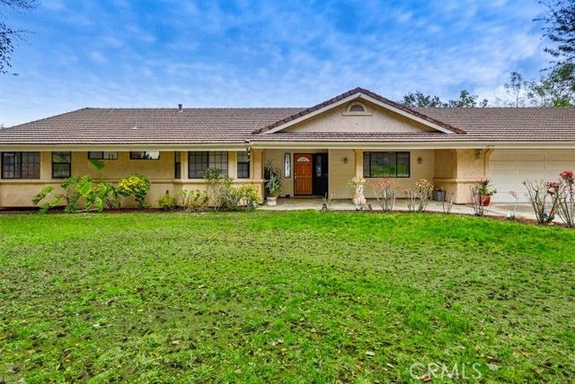 28572 Meadow Mesa Lane, Escondido, CA 92026