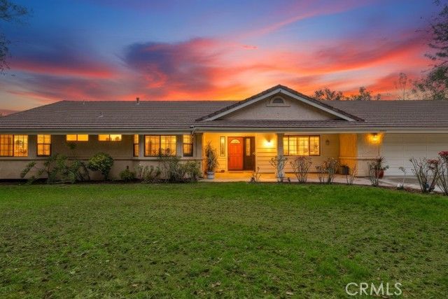 28572 Meadow Mesa Lane, Escondido, CA 92026