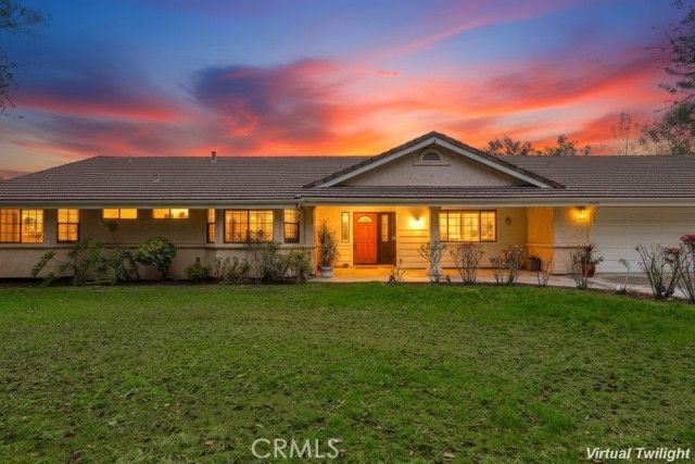 28572 Meadow Mesa Lane, Escondido, CA 92026