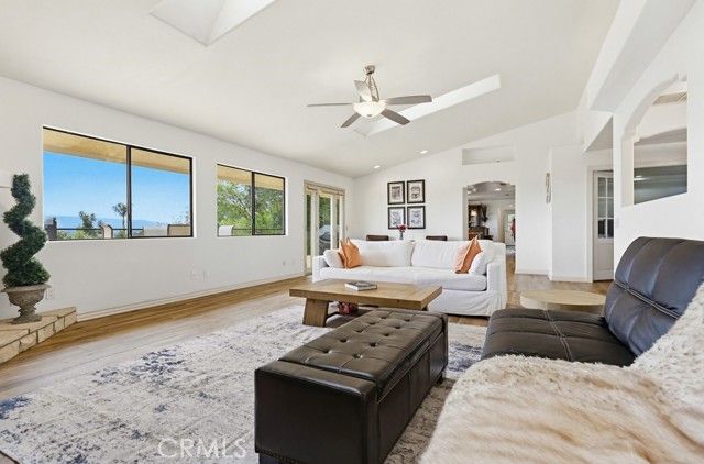 28572 Meadow Mesa Lane, Escondido, CA 92026