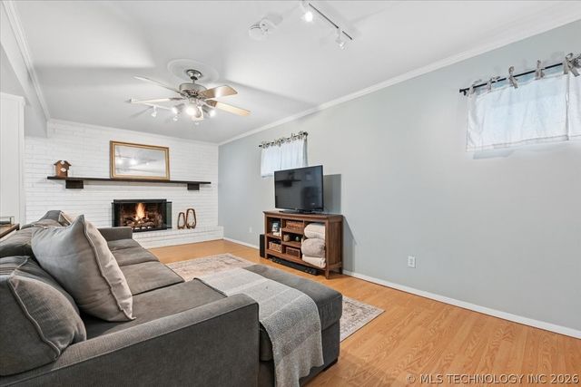 5941 E 25th Place, Tulsa, OK 74114