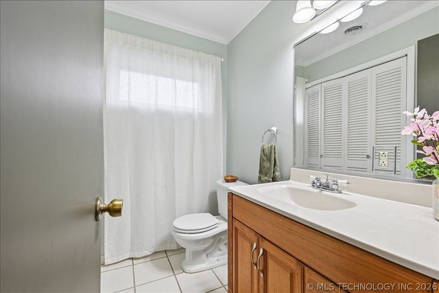 5941 E 25th Place, Tulsa, OK 74114