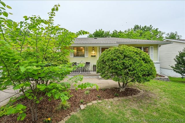 5941 E 25th Place, Tulsa, OK 74114