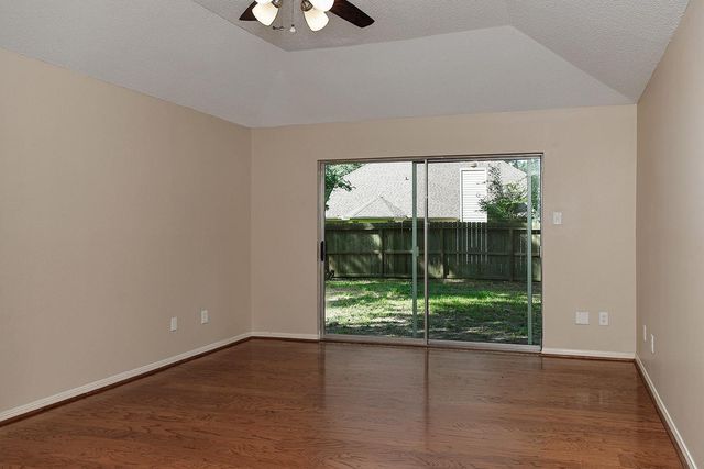 26 Southfork Pines Place, The Woodlands, TX 77381