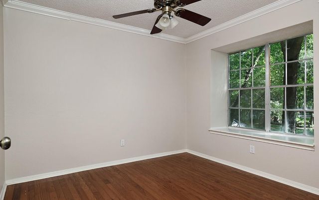 26 Southfork Pines Place, The Woodlands, TX 77381