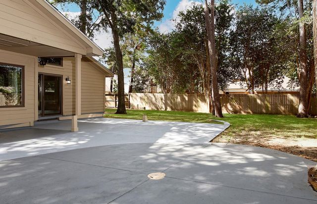 26 Southfork Pines Place, The Woodlands, TX 77381