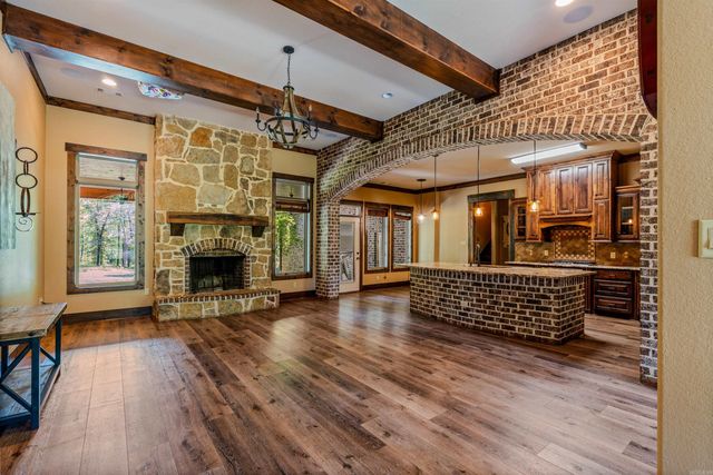 4327 Sparks Road, Alexander, AR 72002