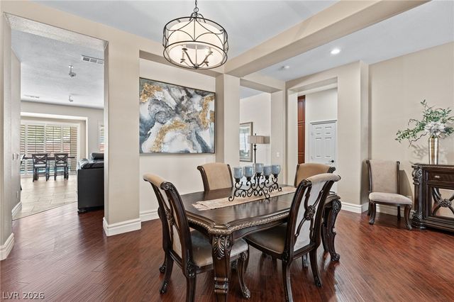 212 Cliff Valley Drive, Las Vegas, NV 89148