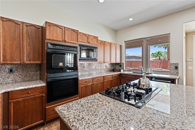 212 Cliff Valley Drive, Las Vegas, NV 89148