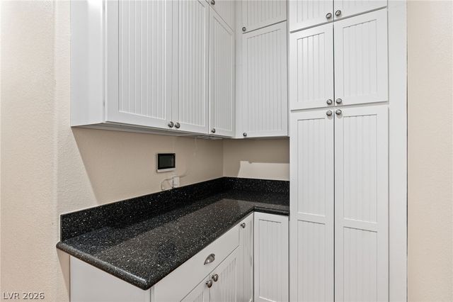 212 Cliff Valley Drive, Las Vegas, NV 89148