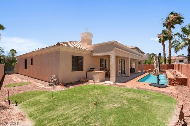 212 Cliff Valley Drive, Las Vegas, NV 89148