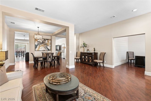 212 Cliff Valley Drive, Las Vegas, NV 89148