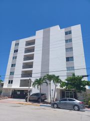 8001 N CRESPI Boulevard 2C, Miami Beach, FL 33141