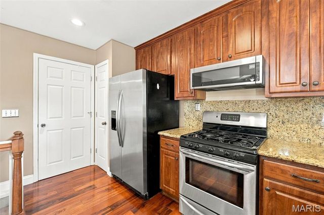 2153 Autumn Wood Drive, St Charles, MO 63303