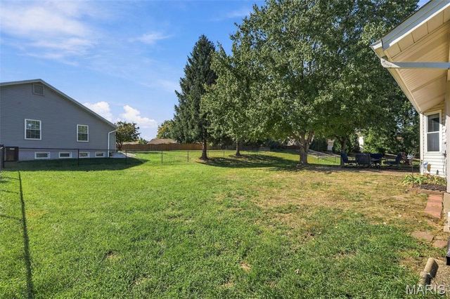 2153 Autumn Wood Drive, St Charles, MO 63303