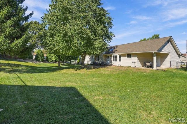 2153 Autumn Wood Drive, St Charles, MO 63303