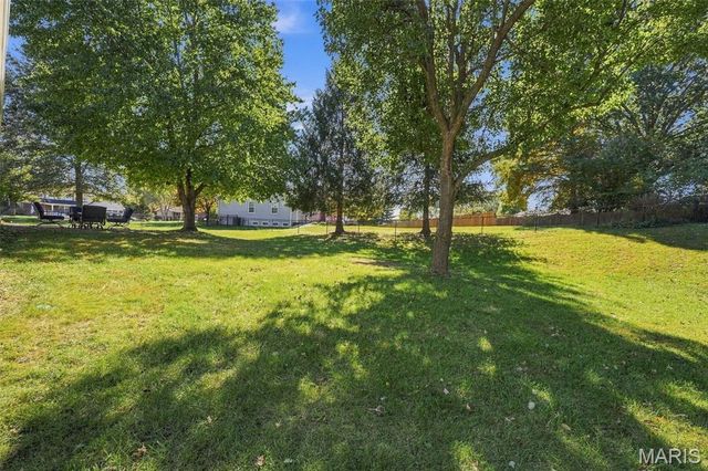2153 Autumn Wood Drive, St Charles, MO 63303