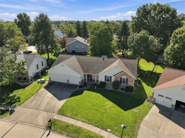 2153 Autumn Wood Drive, St Charles, MO 63303
