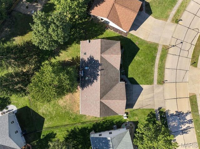 2153 Autumn Wood Drive, St Charles, MO 63303