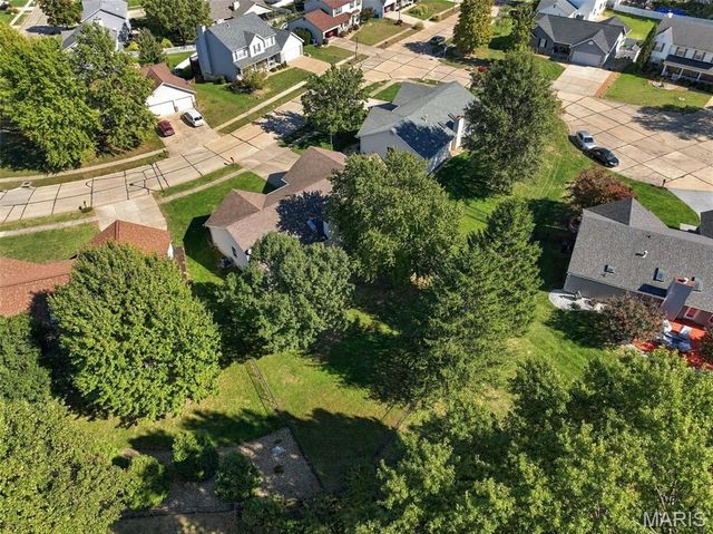2153 Autumn Wood Drive, St Charles, MO 63303