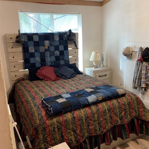 480 Sportsman Drive, Trinity, TX 75862