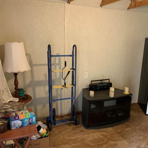 480 Sportsman Drive, Trinity, TX 75862