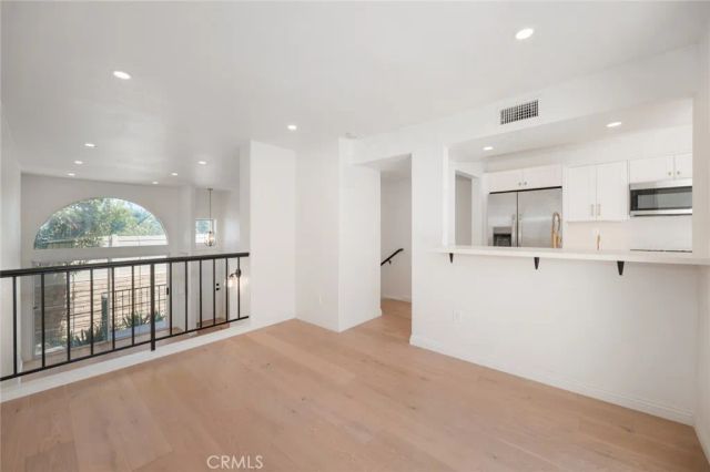 5455 Sylmar Avenue 2103, Sherman Oaks, CA 91401