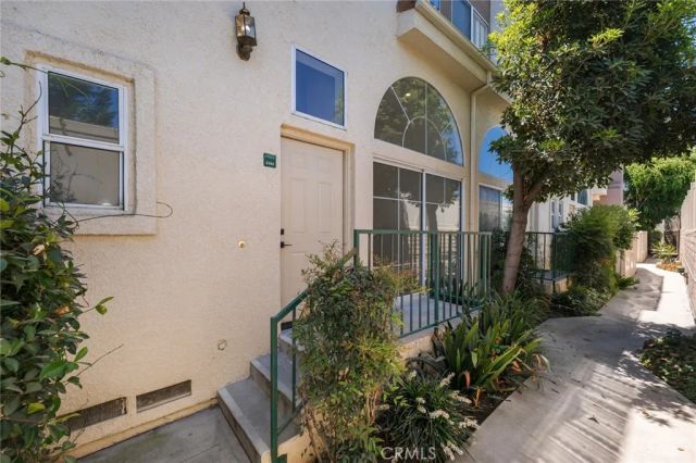 5455 Sylmar Avenue 2103, Sherman Oaks, CA 91401
