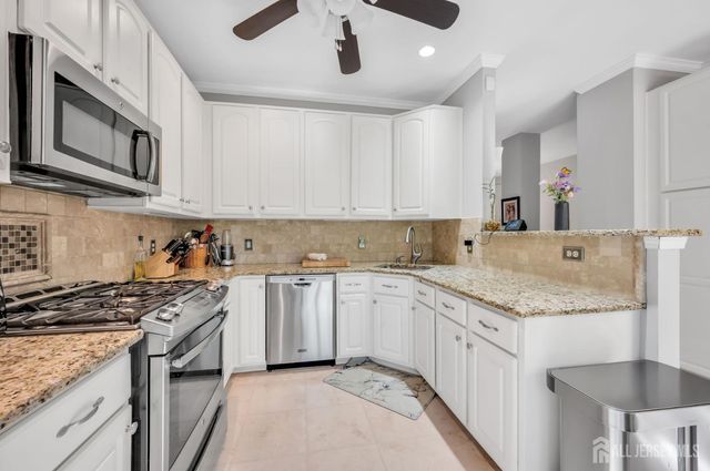 20 windham Court, Raritan, NJ 08822