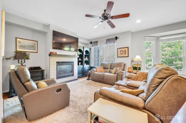 20 windham Court, Raritan, NJ 08822
