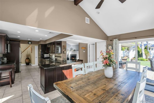 288 Bow Drive, Smithtown, NY 11787