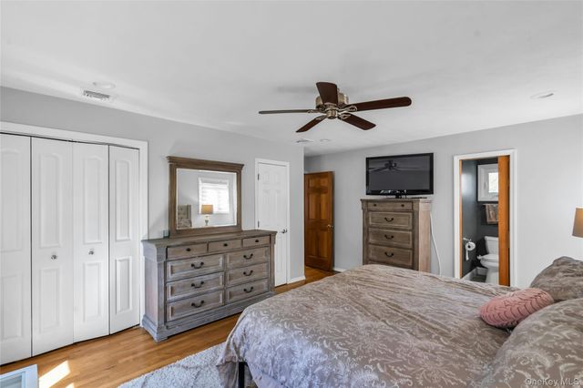 288 Bow Drive, Smithtown, NY 11787