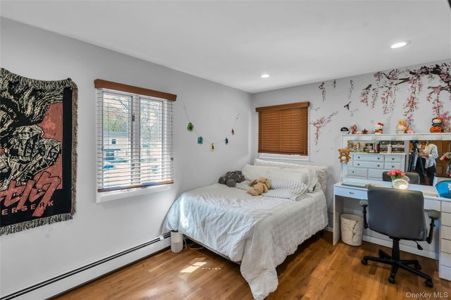 288 Bow Drive, Smithtown, NY 11787