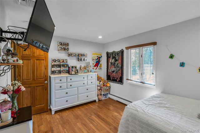 288 Bow Drive, Smithtown, NY 11787