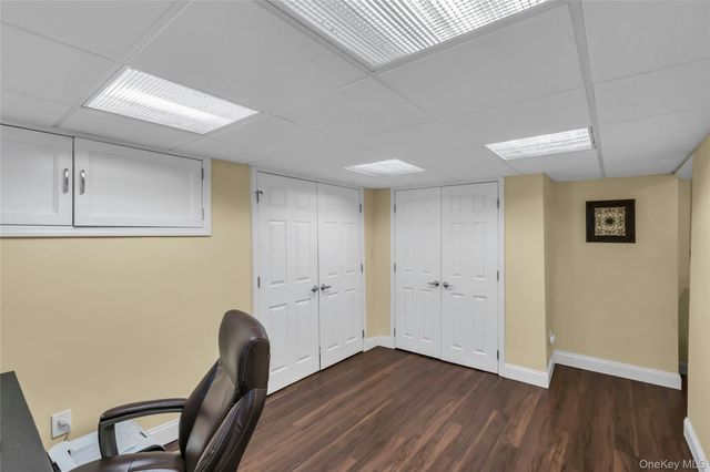 288 Bow Drive, Smithtown, NY 11787