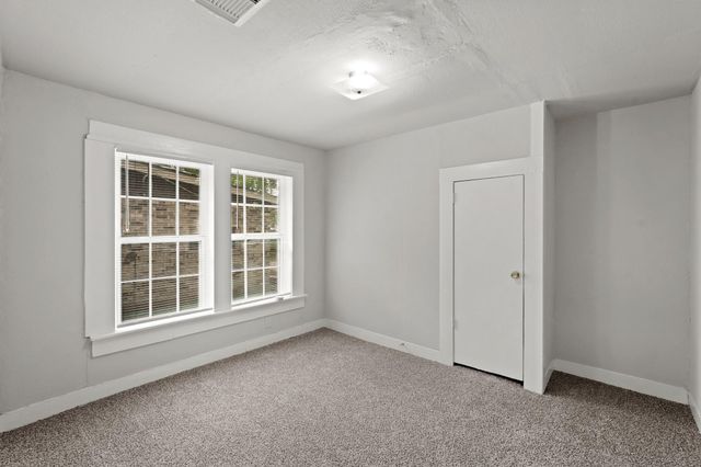 1001 Defender Street, Houston, TX 77029
