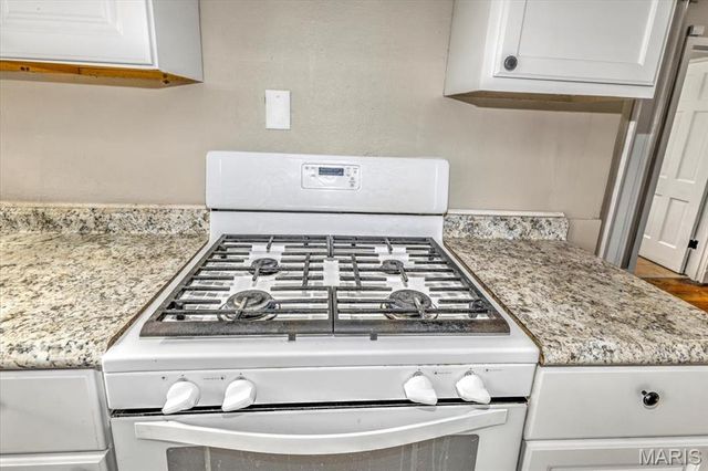 38 Lee Avenue, St Louis, MO 63135