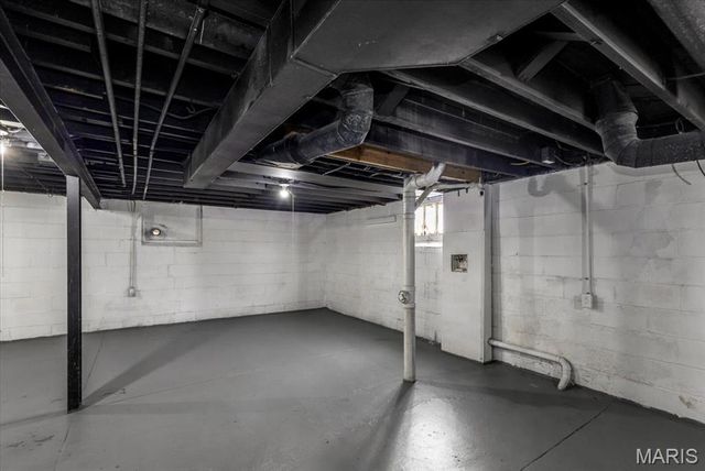 38 Lee Avenue, St Louis, MO 63135