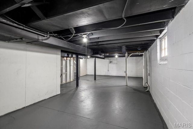 38 Lee Avenue, St Louis, MO 63135